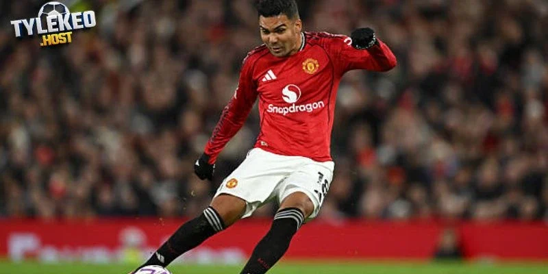 MU chọn Baleba thay Casemiro vì ấn tượng với phong độ